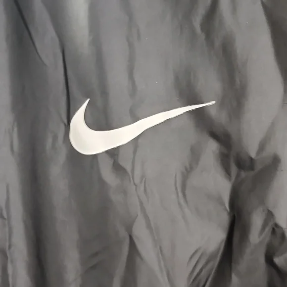 Nike Rain Jacket - Picture 2 of 4